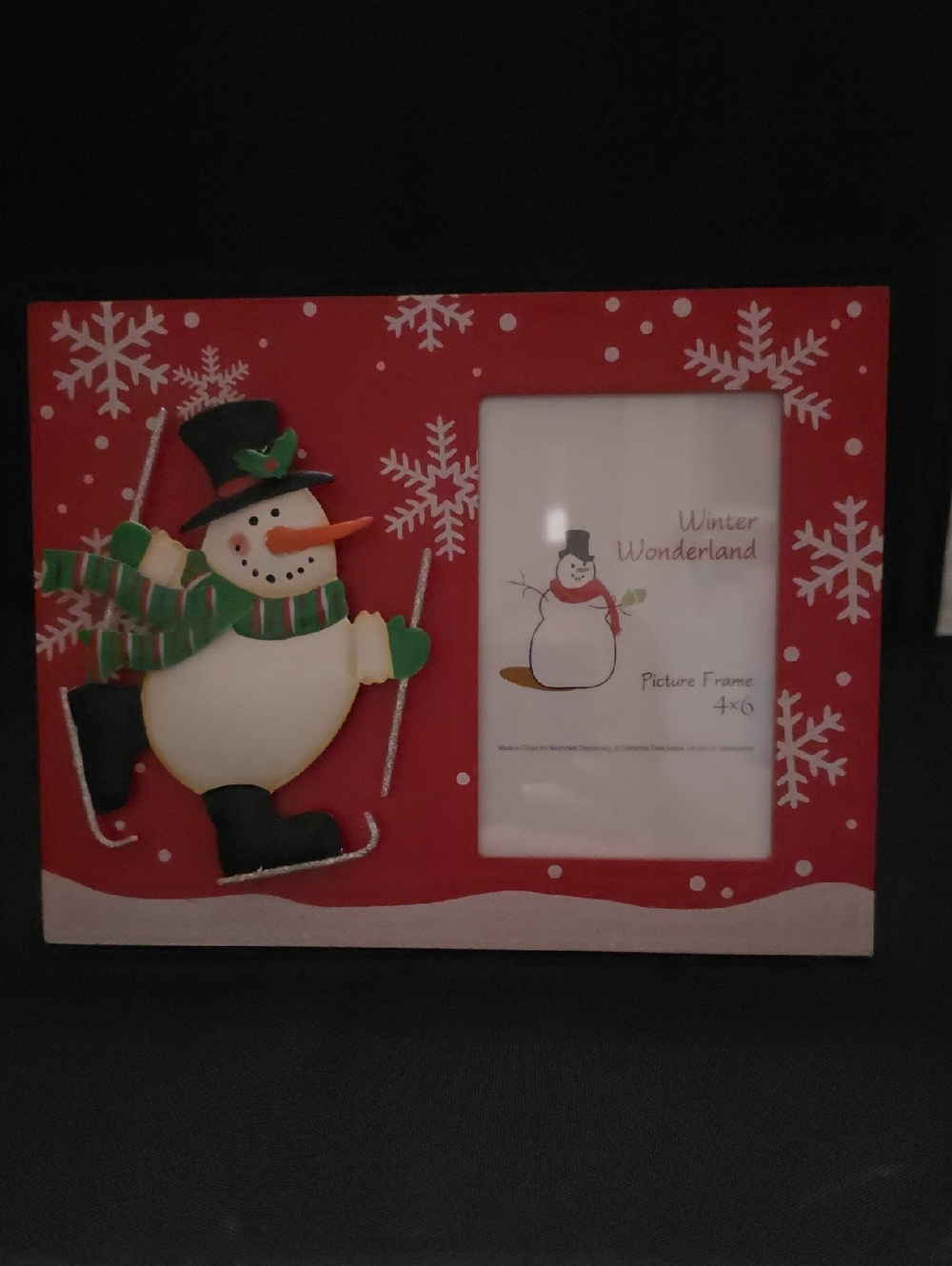 WONDERLAND Red Snowman Skiing Holiday Photo Frame